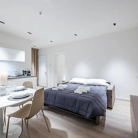 Arnaldo Apt Luxury E Design In Duomo Appartement